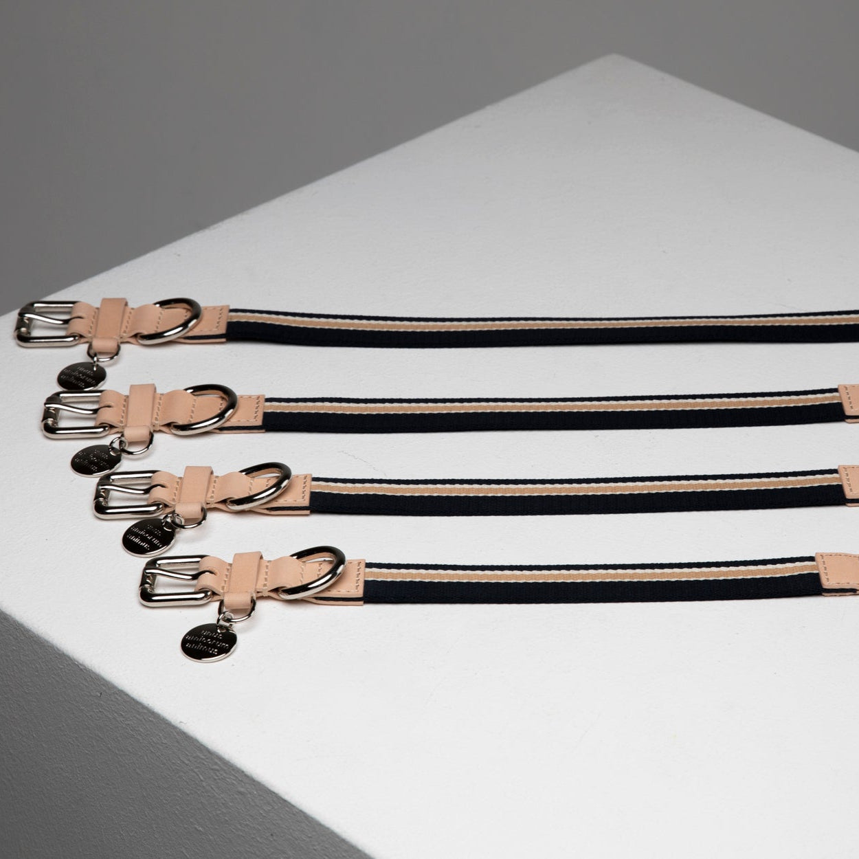 Franco - Ribbon and leather collar by 2.8