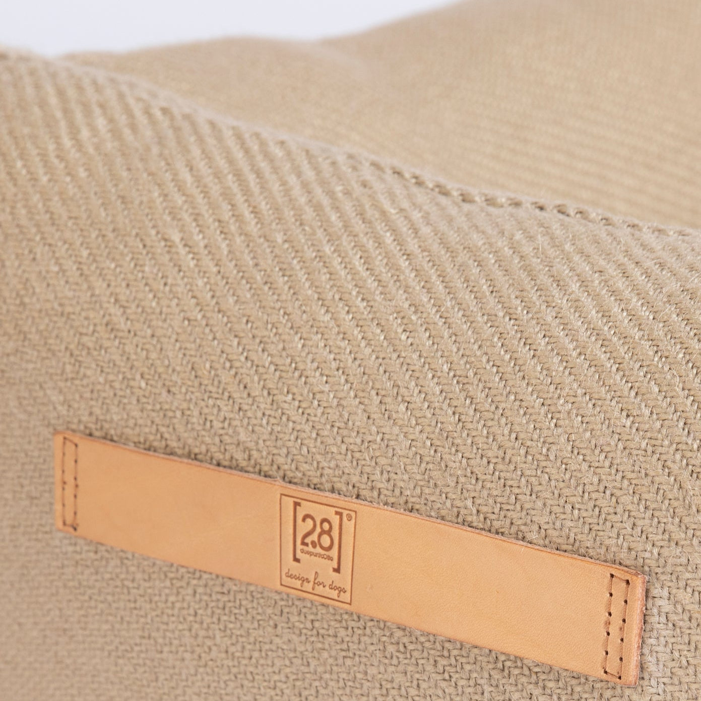 Henri - Jute Dog Bed by 2.8