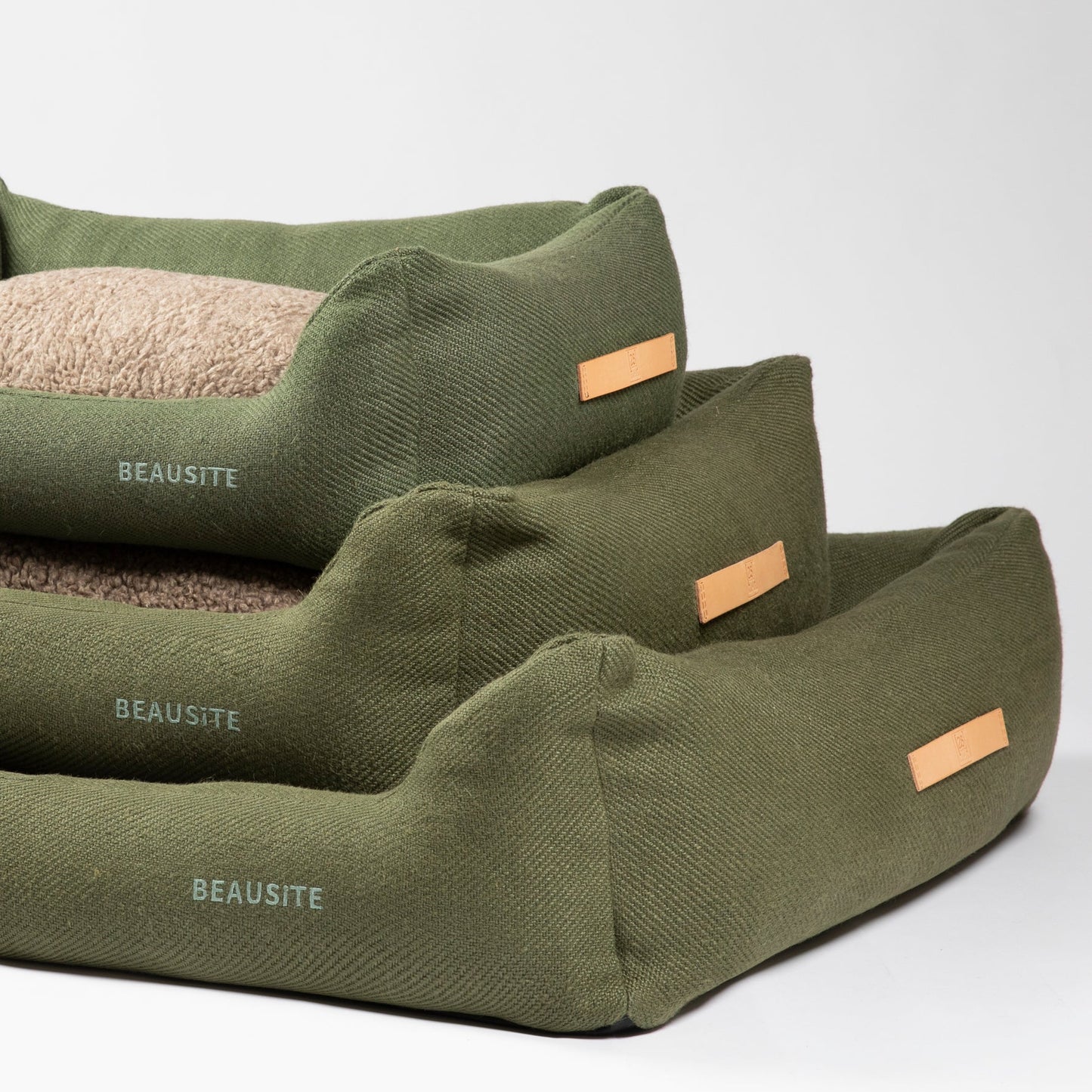 Henri - Jute Dog Bed by 2.8
