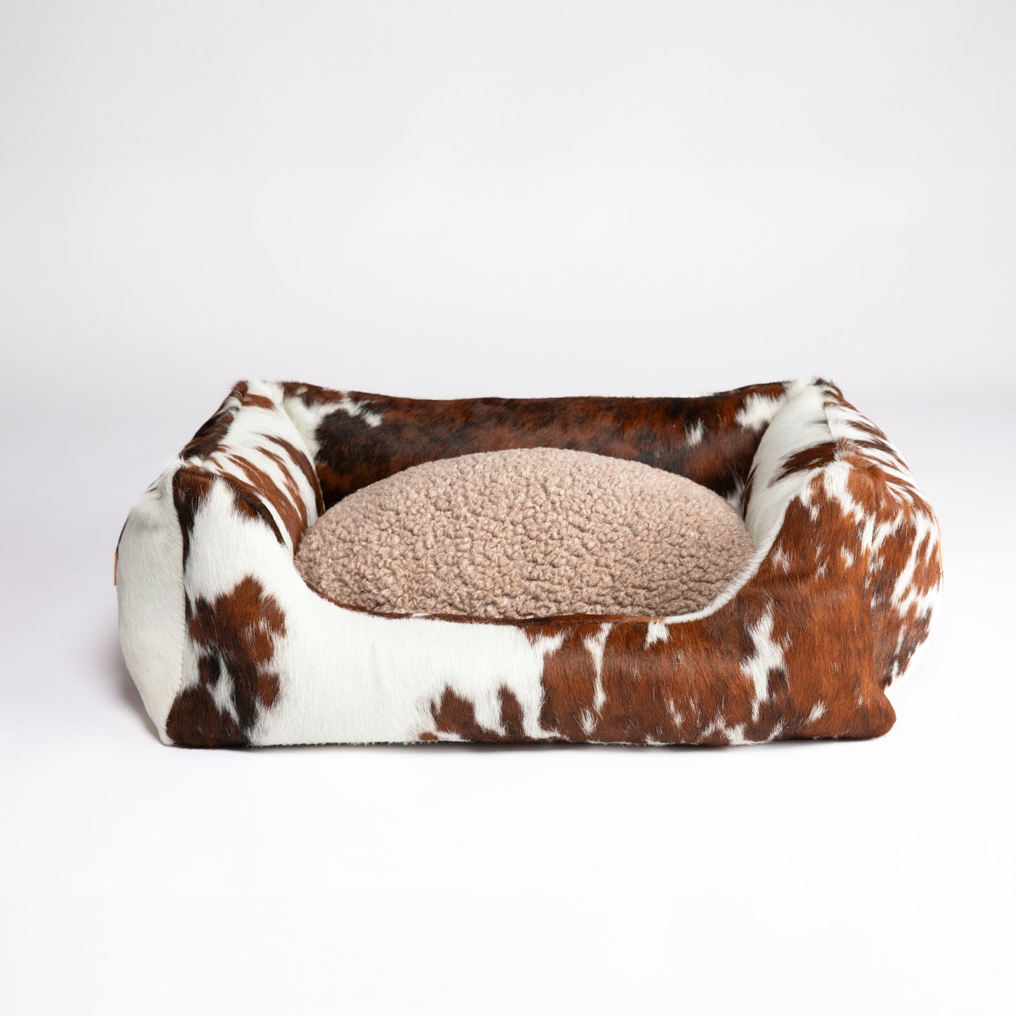 Henri - Cowhide Leather Bed by 2.8