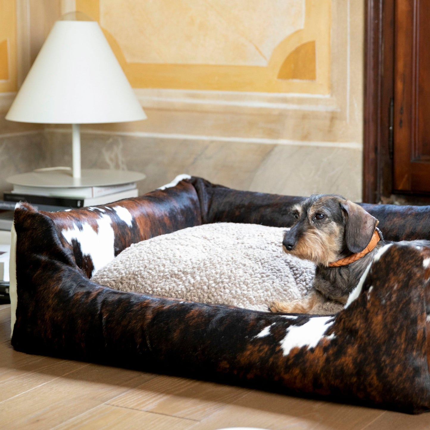 Henri - Cowhide Leather Bed by 2.8