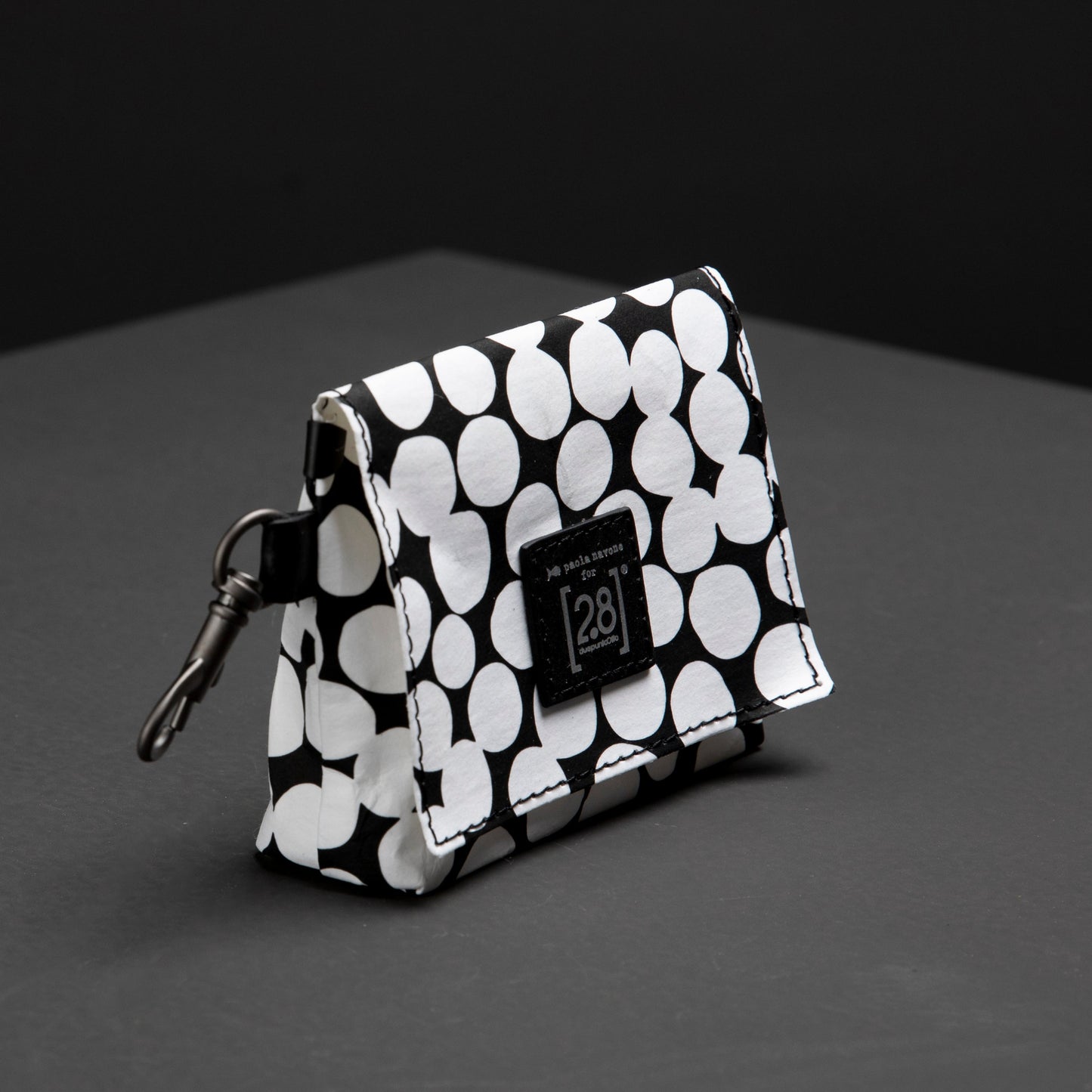 Oliviero Dotto by Paola Navone - Poop Bag Holder by 2.8