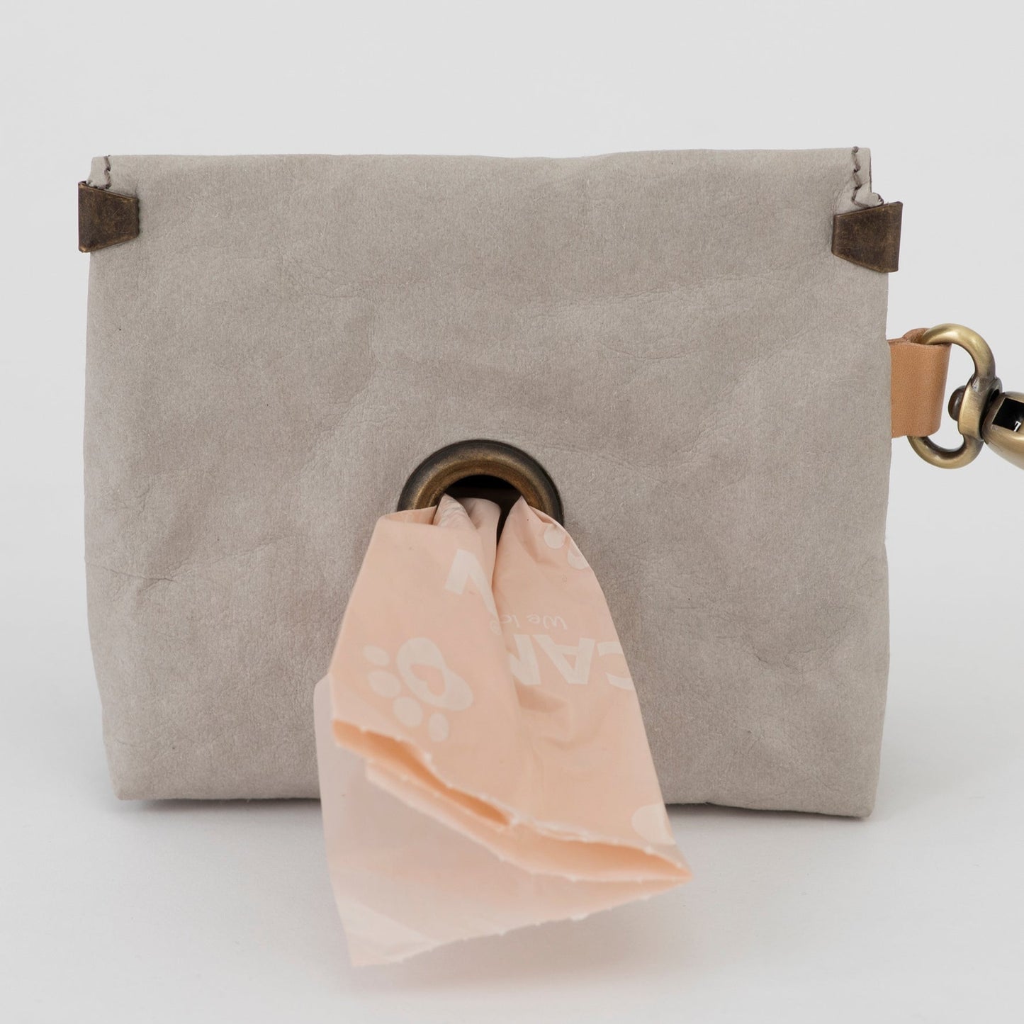 Oliviero - Poop Bag Holder by 2.8