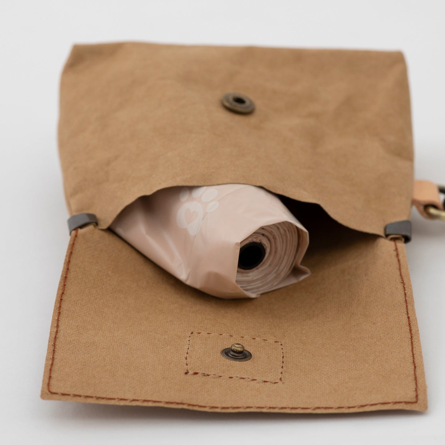 Oliviero - Poop Bag Holder by 2.8