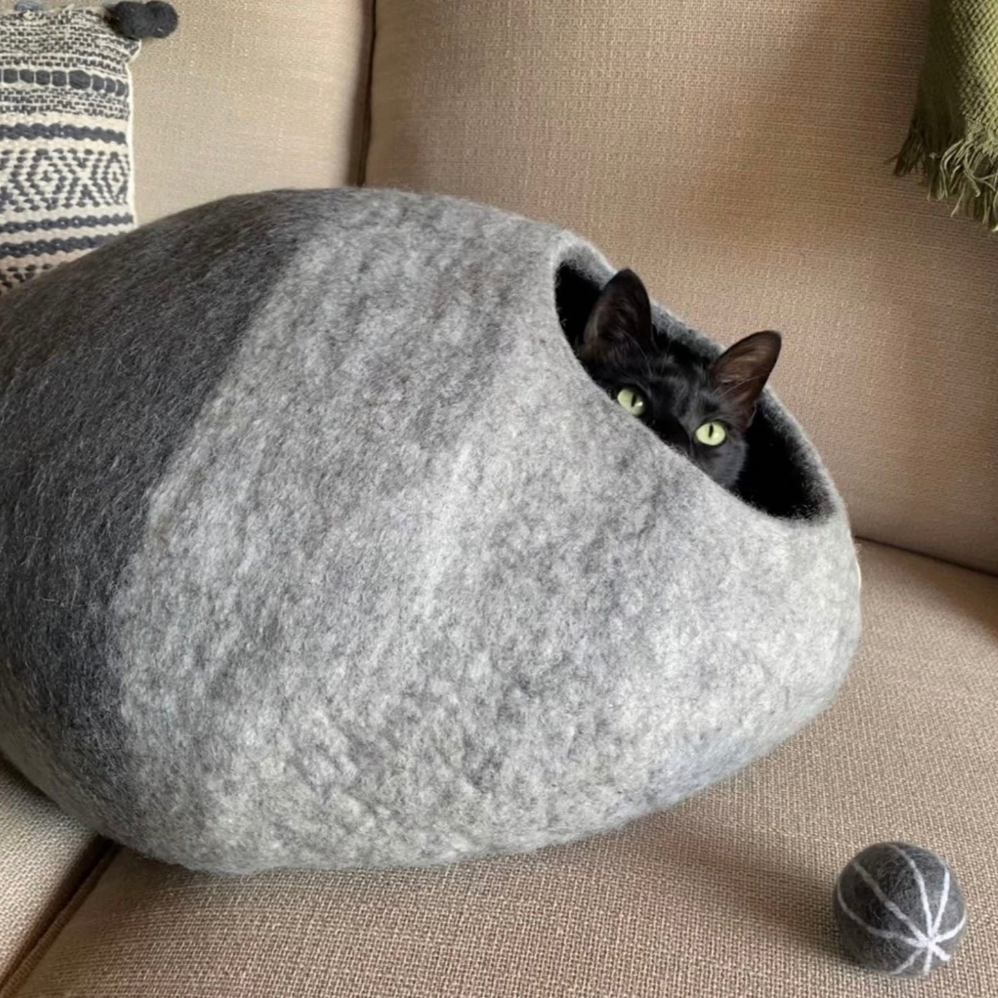 Lacova Limited Edition - Cat Furniture by Mishum